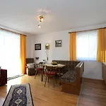 In At The * ביחלבאך