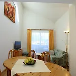 In At The ביחלבאך